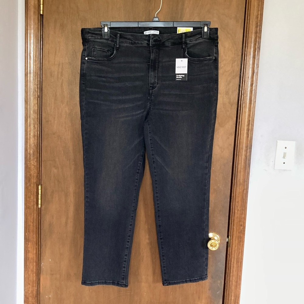 Nine West high rise distressed slim straight jean sculpting denim 18W